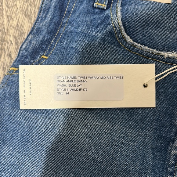 NEW • AMO • Twist Frayed Split Hem Skinny Jeans 24 - Picture 7 of 7